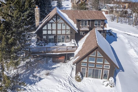 Elevation House in McHenry