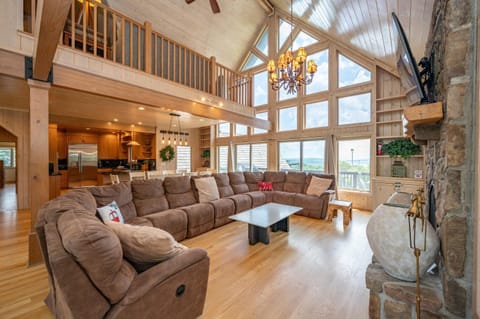 Elevation House in McHenry