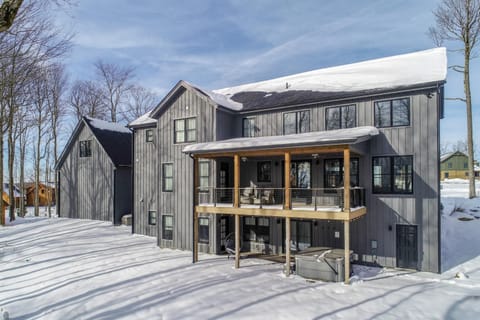 Endless Journey House in Deep Creek Lake