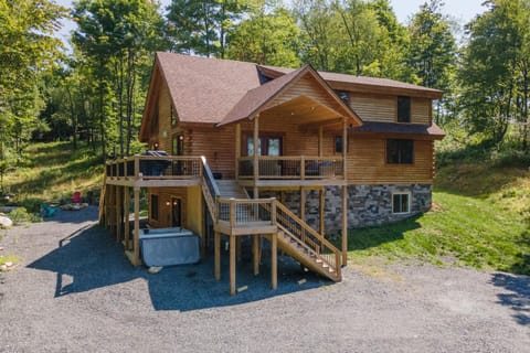 Fernwood Peak House in Deep Creek Lake