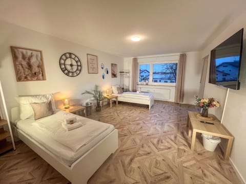Bed, Living room, Photo of the whole room, Bedroom
