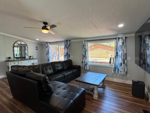 Put-in-Bay Island Club #62 House in South Bass Island