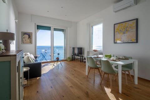 Spring, Summer, Living room, Autumn