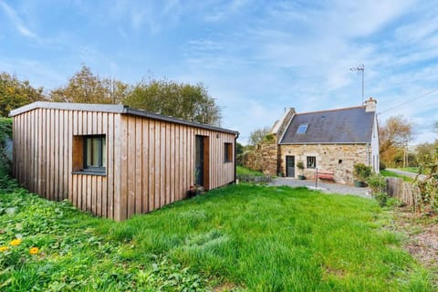 Charmante maison en pleine campagne vue estuaire House in Brittany