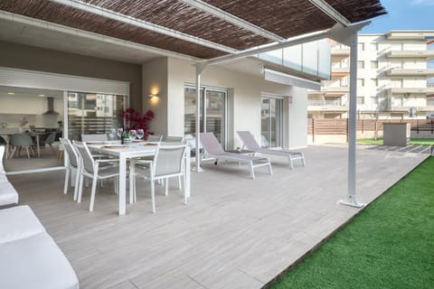 Garden, Balcony/Terrace, Balcony/Terrace
