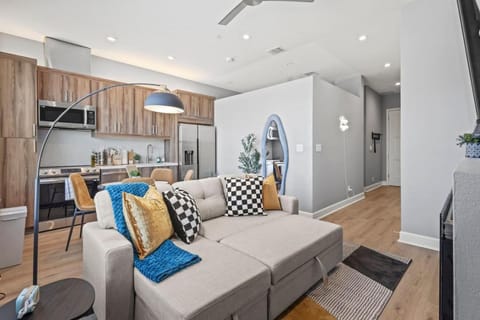Kitchen or kitchenette, Living room, Seating area