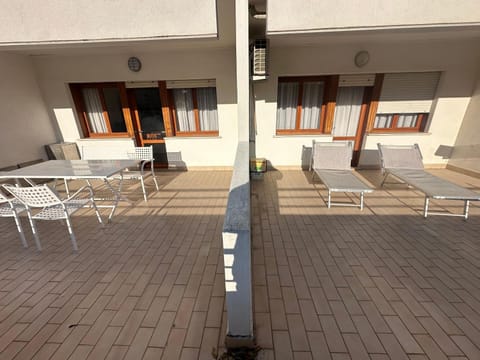 Property building, Balcony/Terrace, furniture