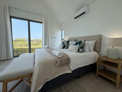 Boardwalk Hideaway 22 - 4BD Villa Walk 2 Beach Villa in Plettenberg Bay