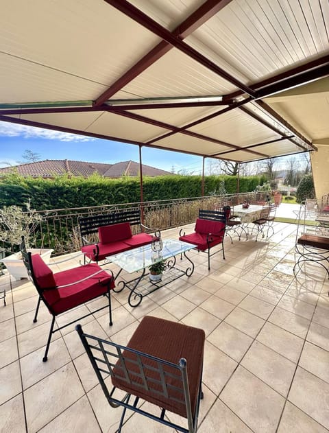 Lacaze d Aveyron Apartment in Villefranche-de-Rouergue