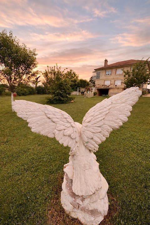 Lacaze d Aveyron Apartment in Villefranche-de-Rouergue
