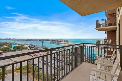 Emerald Grande E810 House in Okaloosa Island