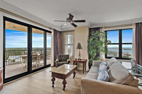 Emerald Grande E810 House in Okaloosa Island