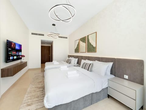 Royal Vista - 4BR Penthouse at Imperial Avenue with Burj Khalifa View Apartment in Dubai