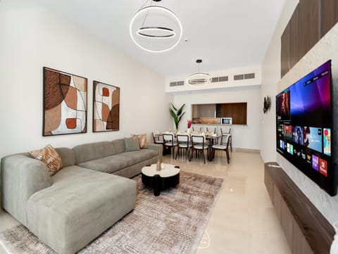Royal Vista - 4BR Penthouse at Imperial Avenue with Burj Khalifa View Apartment in Dubai