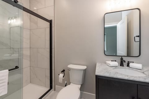 Grand Lakefront Estate House in McHenry