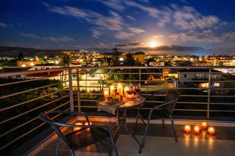 Night, View (from property/room), Balcony/Terrace, City view