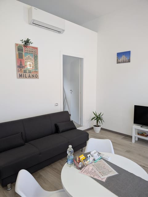 Living room, air conditioner