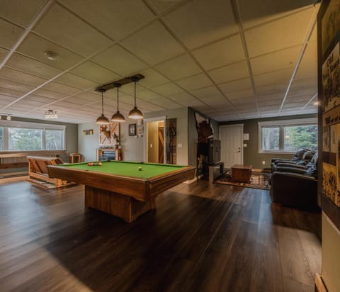 Magnificent 7 Home for 19 House in Glacier National Park