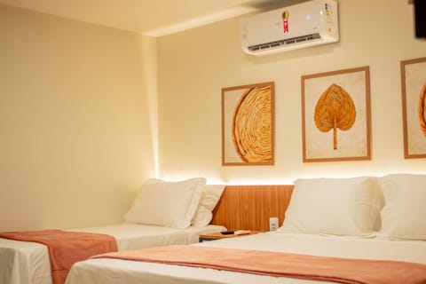 Photo of the whole room, air conditioner