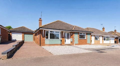 24 Lancaster Rise, Mundesley House in Mundesley