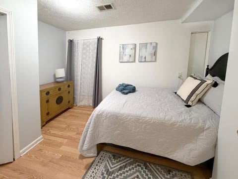 Cozy Home In Lawrenceville House in Lawrenceville