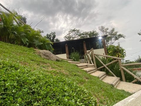 Entre a serra e o mar! Casa próx as melhores praias do Rio! House in Rio de Janeiro