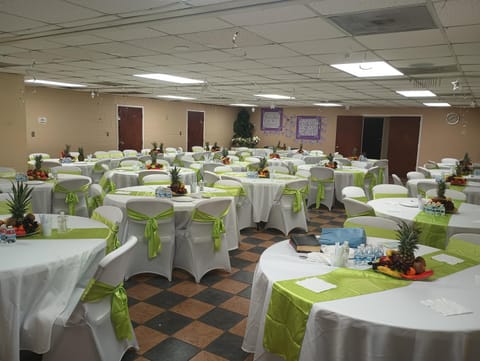 Nice Luxury Suite Bed and Breakfast in Austell