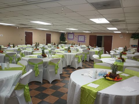 Nice Luxury Suite Bed and Breakfast in Austell