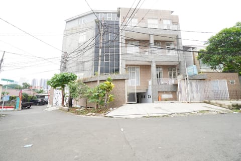 Property building, Street view