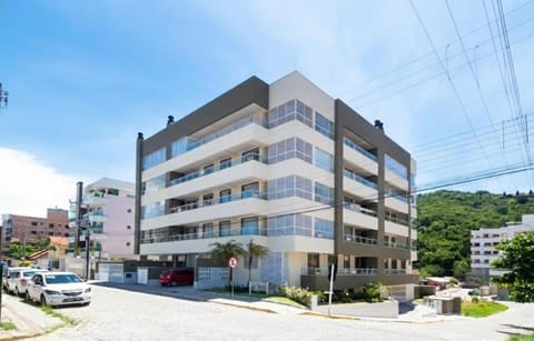 Property building, Neighbourhood, Street view