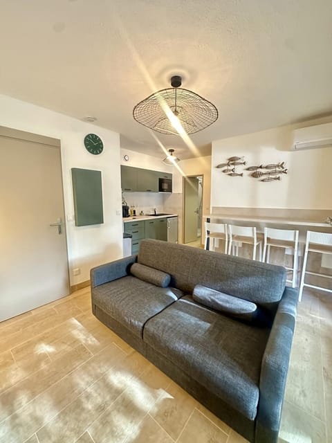 Appartement en rez de jardin-Proche du centre Apartment in L'Île-Rousse