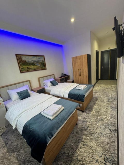 Communal lounge/ TV room, Bed, TV and multimedia, Photo of the whole room, Bedroom, wardrobe