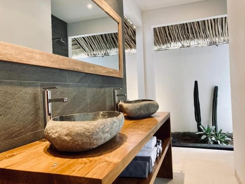 Green Pearl Villa 6 Bedroom Family Ubud Villa in Tampaksiring