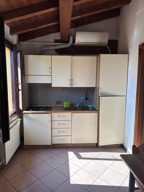 Kitchen or kitchenette, minibar, oven, pet friendly, stove