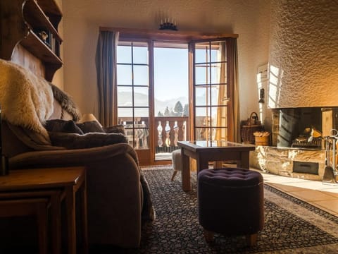 Aigle Royal, comfortable and bright 3-bedroom Apartment in Ollon