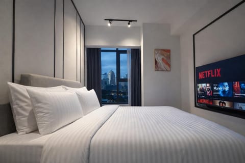 Bed, TV and multimedia, Photo of the whole room, Bedroom, wardrobe