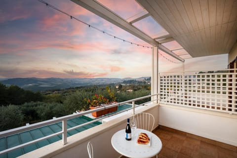 Patio, Natural landscape, View (from property/room), Balcony/Terrace, Mountain view, Sunset