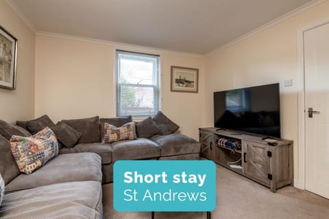 Communal lounge/ TV room, Living room