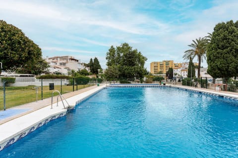 Day, Swimming pool, Swimming pool