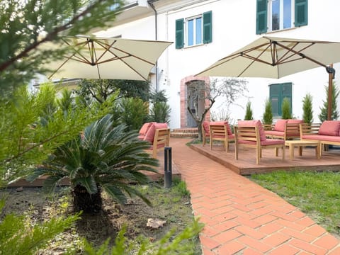 Property building, Garden