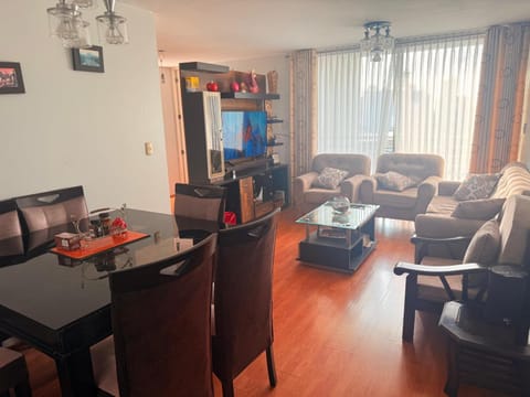 Communal lounge/ TV room, TV and multimedia