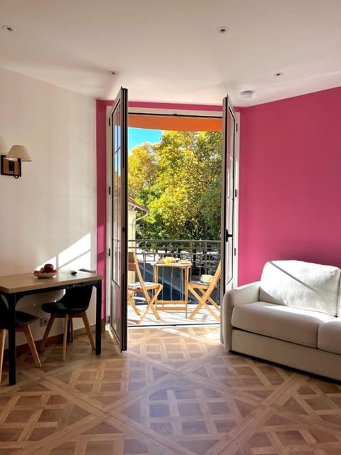 Balcony/Terrace, Photo of the whole room
