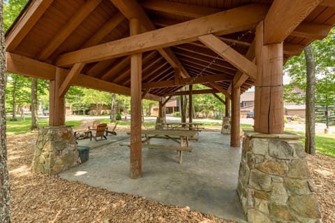 Stay Awhile House in McHenry