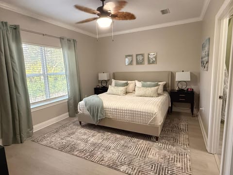 Luxury Suite-Community Pool-Minutes From Beach Apartment in Orange Beach