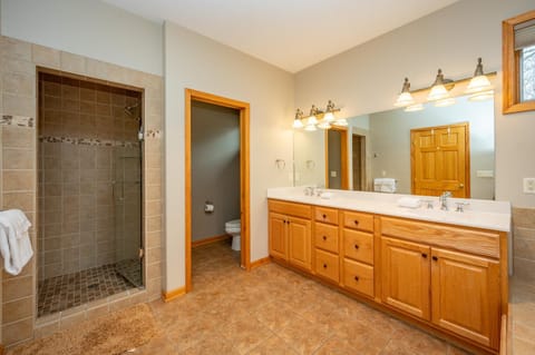 Snowshoe Summit House in McHenry