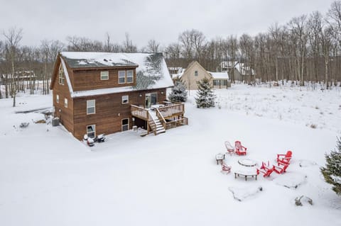 Slopes, Boats & Birdies House in Deep Creek Lake