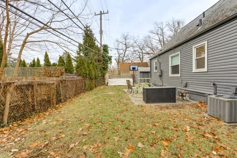 Walk to Dtwn Ferndale Quaint Home with Private Yard House in Ferndale