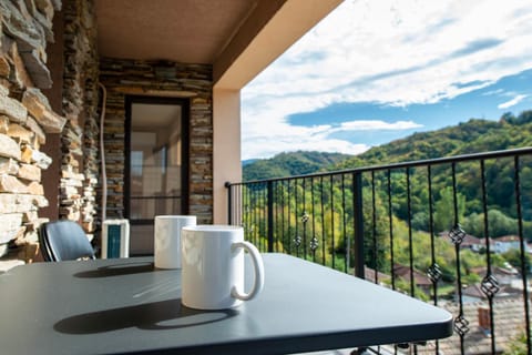 View (from property/room), Balcony/Terrace