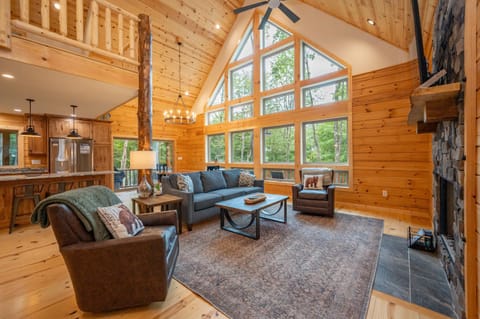 Honey Hole House in Deep Creek Lake