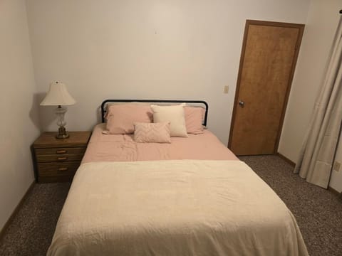 Bed, Bedroom, wardrobe